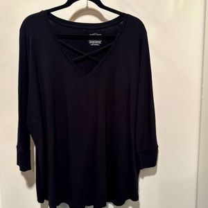 Boutique Plus - Women’s top - Size 1X - Black - Criss Cross Neckline